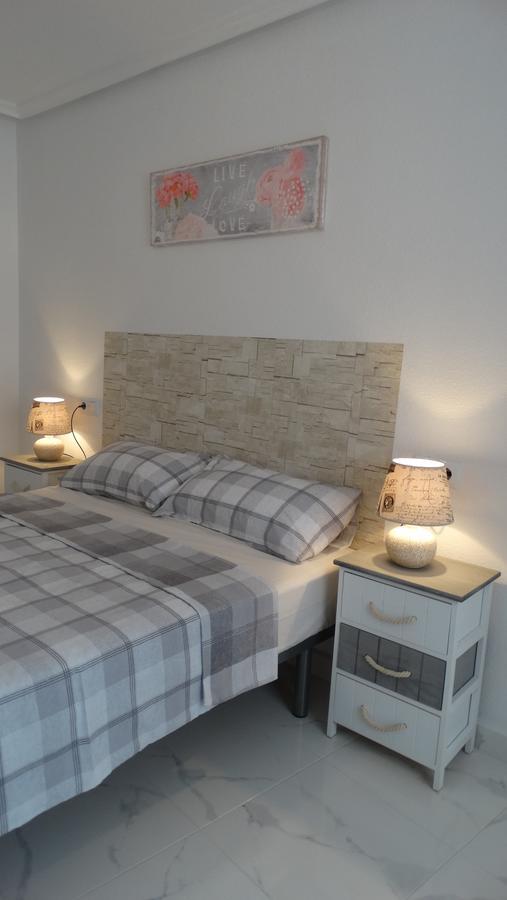Casas Holiday - Playa Del Cura 1 Torrevieja Ngoại thất bức ảnh